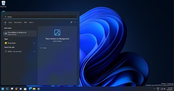 Win11桌面升级：全新玩法桌面贴纸上手体验